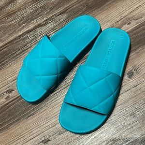 BOTTEGA VÉNETA GREEN SLIDES SIZE 7